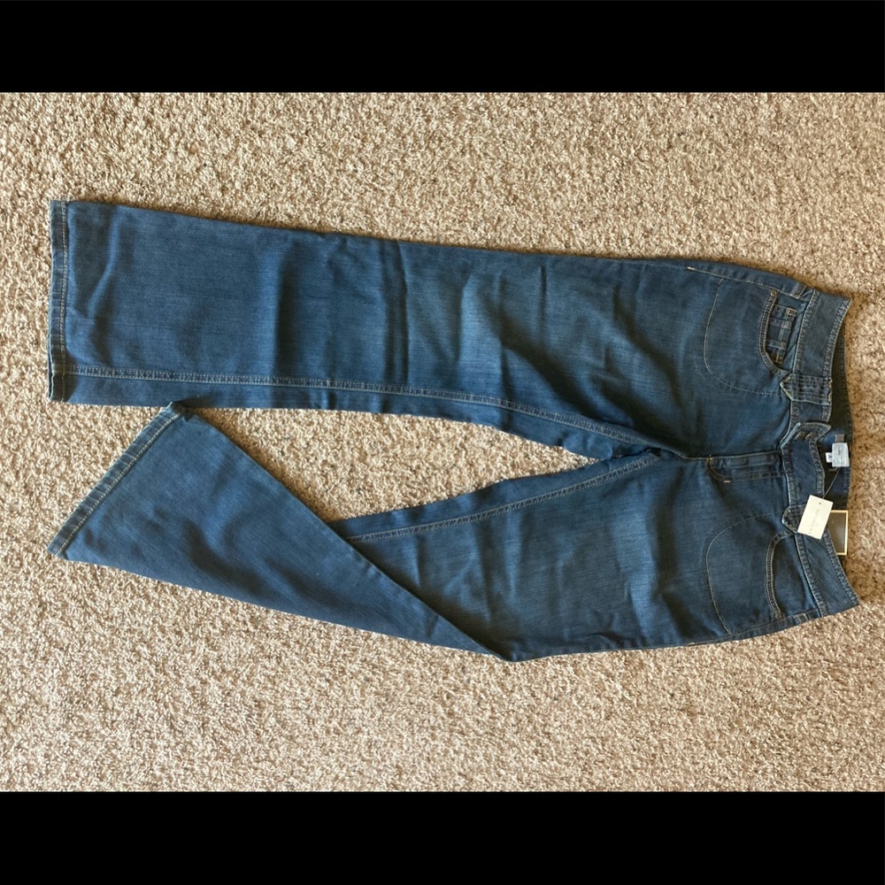 NWT Ann Taylor, curvy fit, low on waist button pocket jeans. Size 12